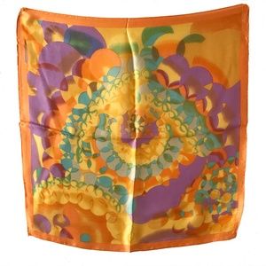 100% SILK SCARF NWOT